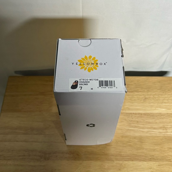 YellowBox Wally Sandals - Picture 6 of 6